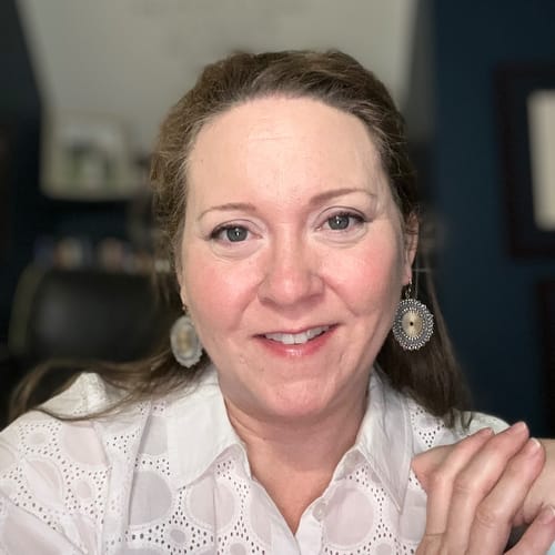 Headshot of Amanda Renfrow, LPC