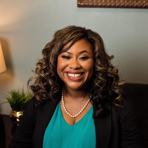 Headshot of Shenna Fisher, LCSW
