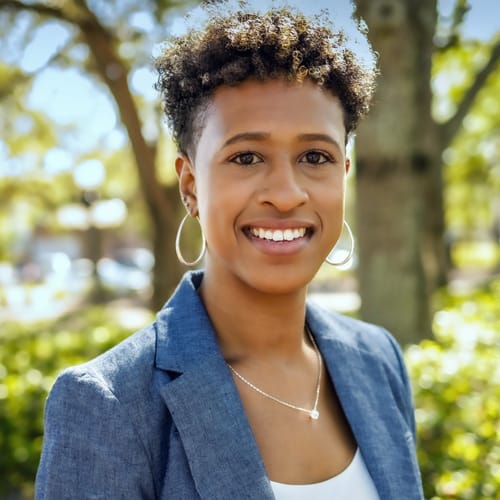 Headshot of Charree Graham, LCSW