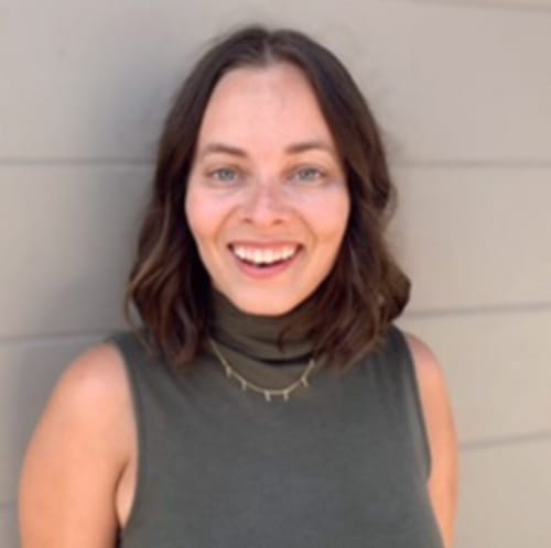 Headshot of Elizabeth Calabrese, LPCC