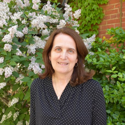 Headshot of Frances Handler-Igna, PSYCHOLOGIST_OUT_OF_STATE