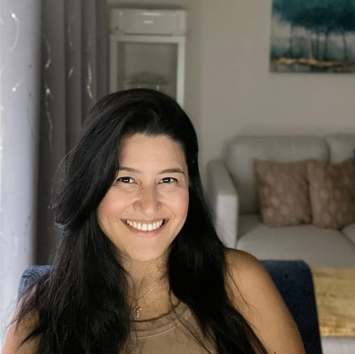 Headshot of Gisell Melo, LPC