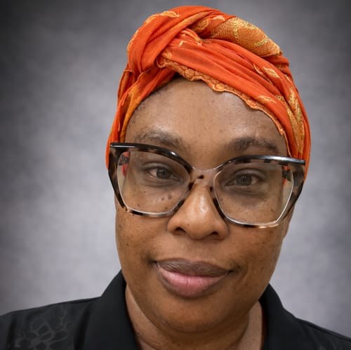Headshot of Maudlyn Howell-Nwaogwugwu, LPC