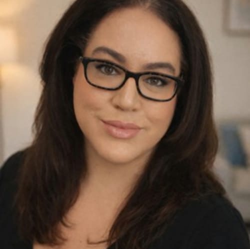 Headshot of Jessica Cozzoli, LCSW