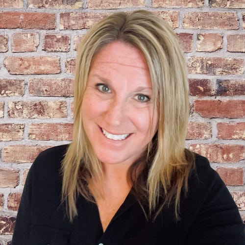 Headshot of Dana Lanham, LCSW