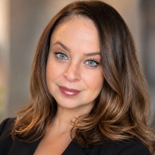 Headshot of Yasmin Botte, LCPC