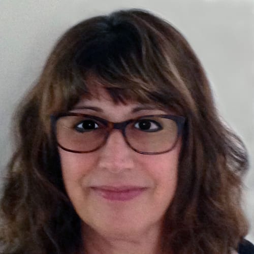 Headshot of Elizabeth Cianchetti, LCSW