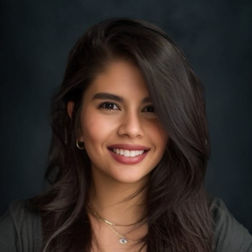 Headshot of Sana Anas, LCSW