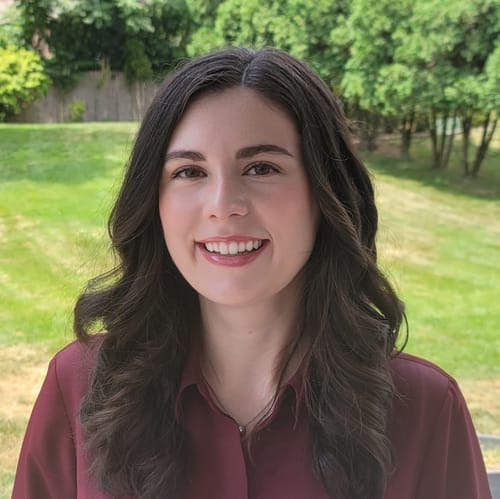 Headshot of Juliana Ardizzone, LPC