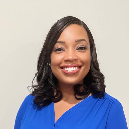 Headshot of Niya Burnette, LCSW