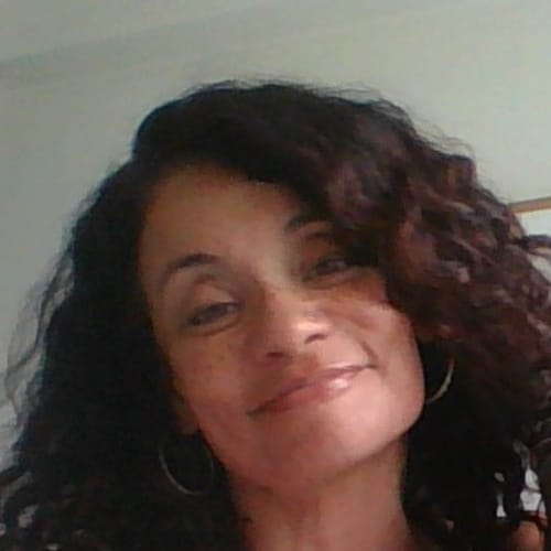 Headshot of Lisa Persad, APRN
