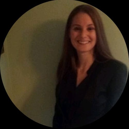 Headshot of Lori Sonenblum, LCSW