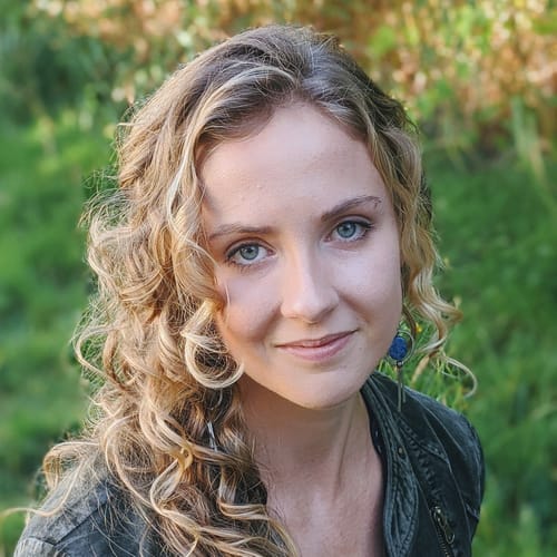 Headshot of Mary Belliveau, LMHC