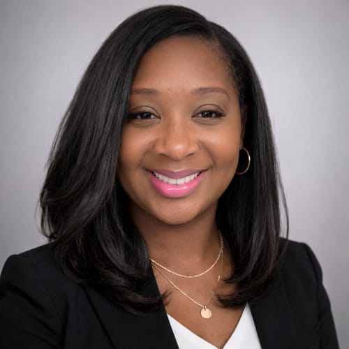 Headshot of Jada Holmes, LMHC