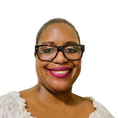 Headshot of Racquel Ellis, LMHC