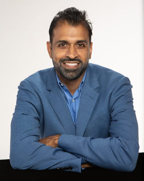 Headshot of Sunil Thomas, LMHC