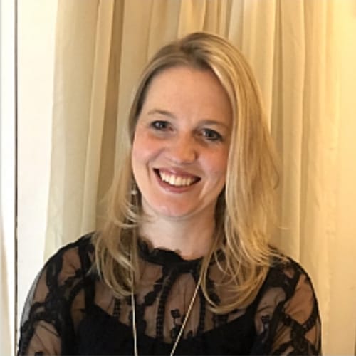 Headshot of Jenny Currie, LPC