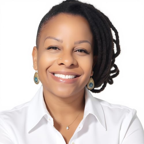 Headshot of Mandisa Pittmon-Stepter, LMFT