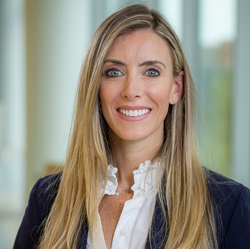 Headshot of Alicia Henry, LCSW