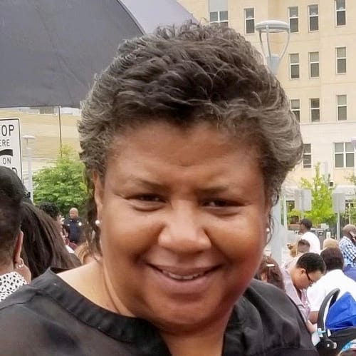 Headshot of Ginnovia Dumas, LMHC
