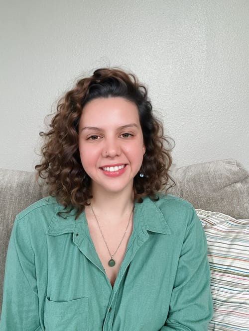 Headshot of Gyna Cassia Costa, LCSW