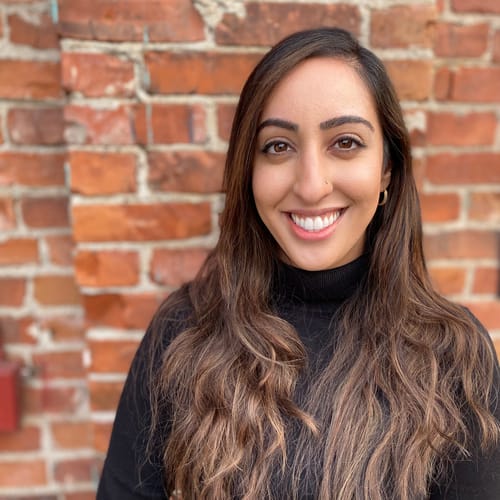 Headshot of Gurpreet Gill, LMHC