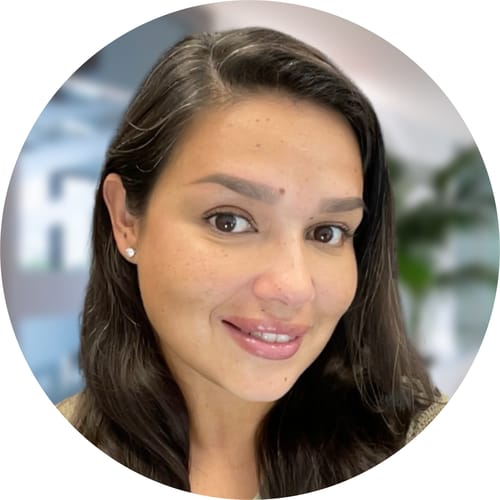 Headshot of Paola Velez, LPC