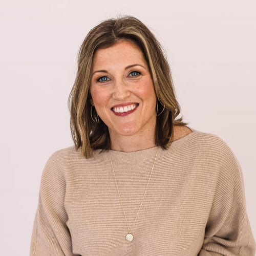 Headshot of Stephanie Mouser, LPC