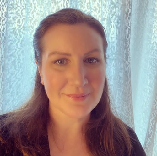 Headshot of Elizabeth King, LMHC_OUT_OF_STATE