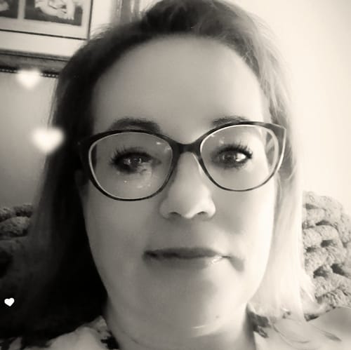 Headshot of Michelle Perovich, LMFT
