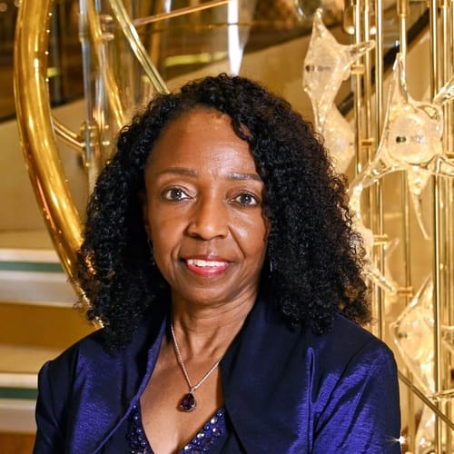 Headshot of Dwana Hayes, LPC
