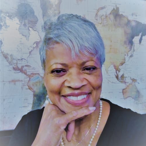 Headshot of Elaine Edge, LCPC