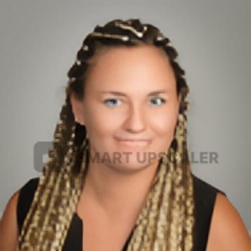 Headshot of Misty Grimes, LCSW
