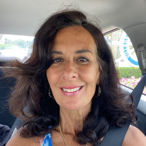 Headshot of Lisa Dileo, LMHC