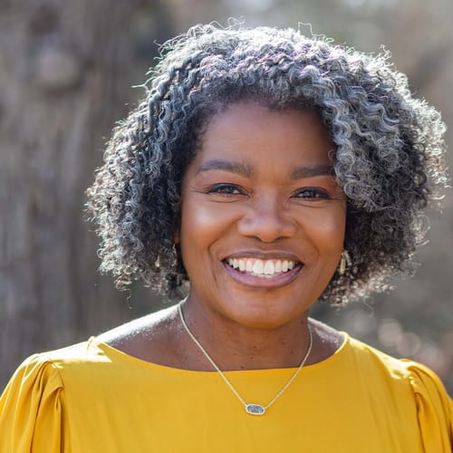 Headshot of Helena Davis, LPC