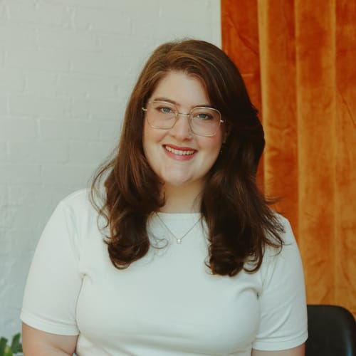 Headshot of Allison Scott, LCSW