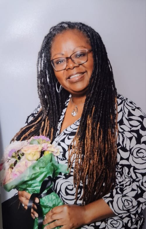 Headshot of Annette Solomon, LICENSED_PSYCHOLOGIST