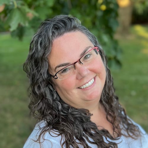 Headshot of Faith Purdie, LPC