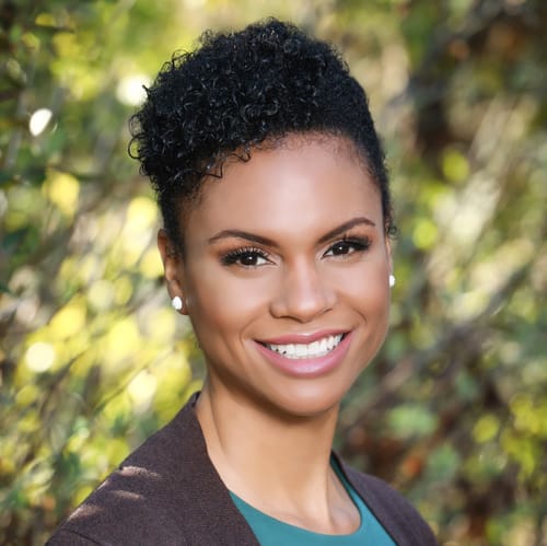 Headshot of Paula Parra, LCSW