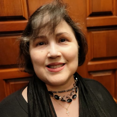 Headshot of Monica Rivera-Pina, LPC