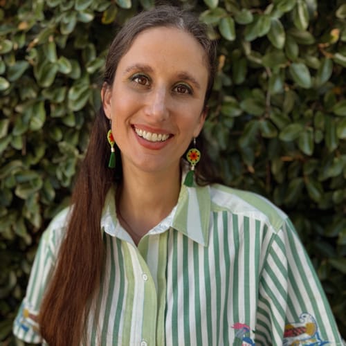 Headshot of Gretchen Cooper, LMFT