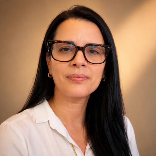 Headshot of Yuranis Diaz Palmero, LMHC