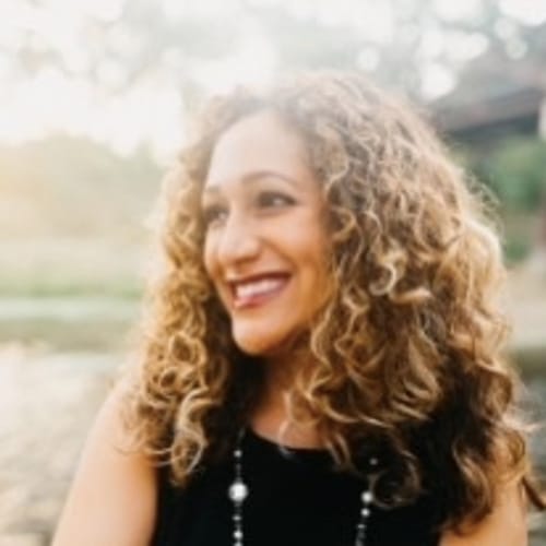 Headshot of Michelle Acuna, LCSW