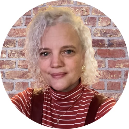 Headshot of January Marshall, LPC