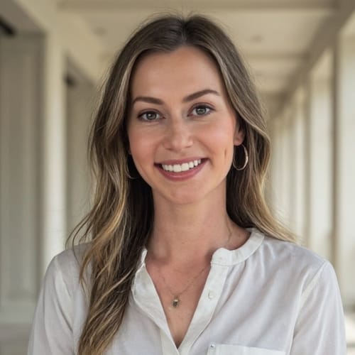 Headshot of Natasha Caravati, LPC