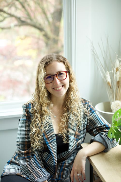 Headshot of Jordana Lobell, LCSW