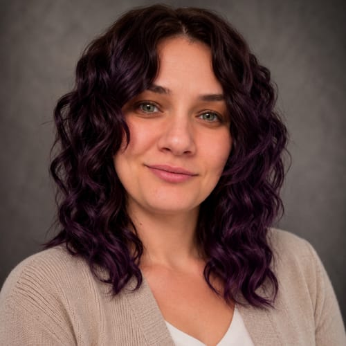 Headshot of Raquel Buchanan, LMFT