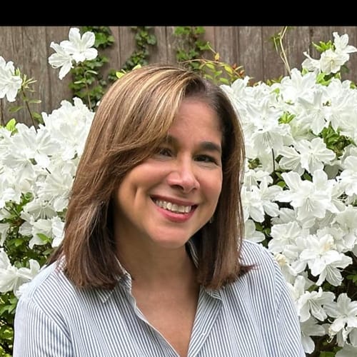 Headshot of Wilma Torres, LCSW