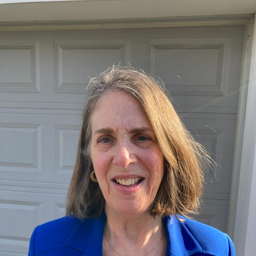 Headshot of Susan Frank, LCSW