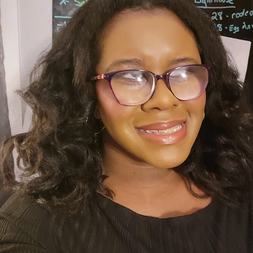 Headshot of Shaiipaula Thomas, LMFT